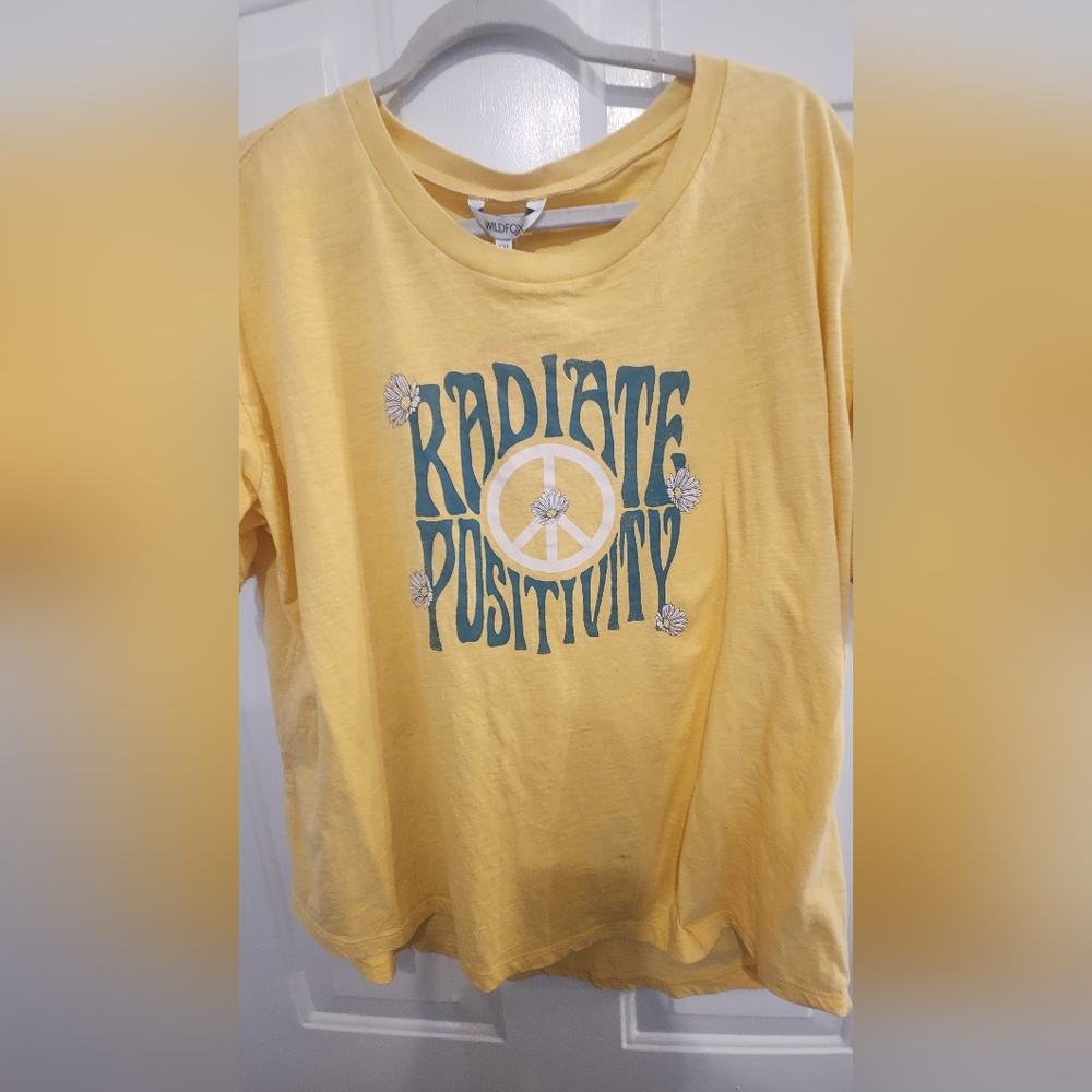 NWT Wildfox T-Shirt "Radiate Positity" Size XXL PLUS Peace Sign Yellow Daisies
